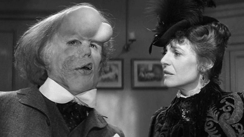 John Merrick and Madge Kendel having a conversation in The Elephant Man