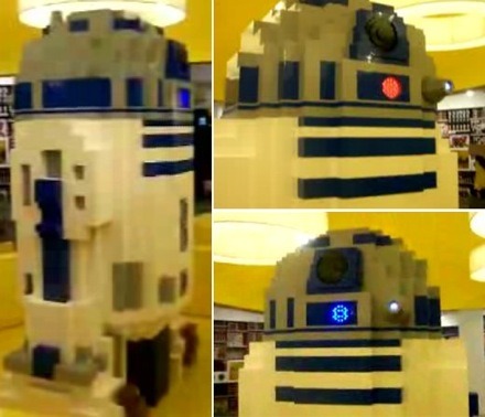 8-Foot Tall R2D2 LEGO