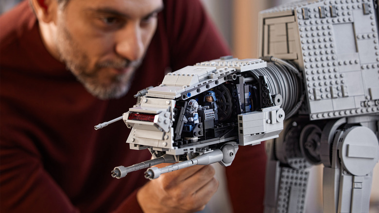 LEGO AT-AT Ultimate Collector Series Playset