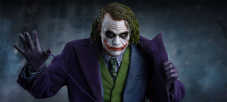 The Dark Knight Joker Statue - Queen Studios