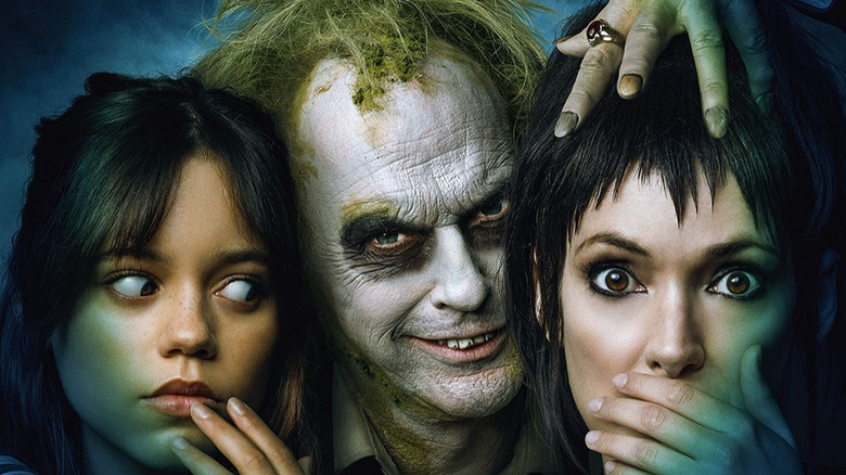 Póster de la película Beetlejuice 2 recortado alrededor de Astrid, Beetlejuice y Lydia