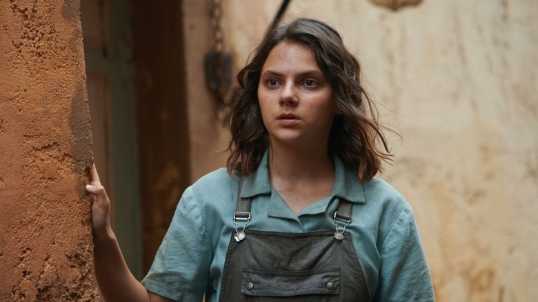 Dafne Keen in His Dark Materials