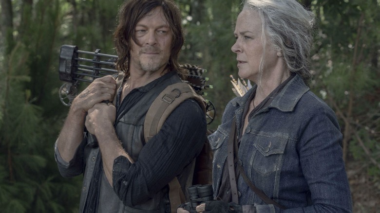 Daryl and Carol Walking Dead