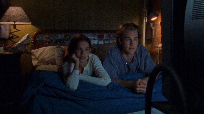 Joey and Dawson watching a movie on Dawson's Creek