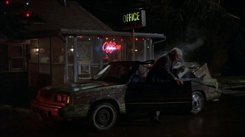 Wrecked car in Planes, Trains & Automobiles