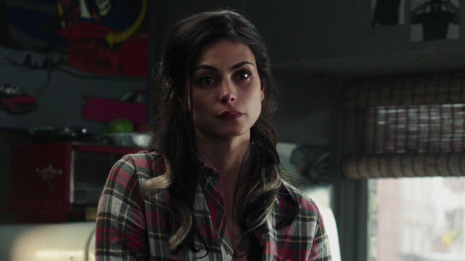 El papel secreto de la estrella de Deadpool, Morena Baccarin, en The Flash de Grant Gustin, explicado