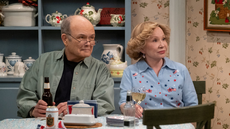 Kurtwood Smith and Debra Jo Rupp in That '90s Show