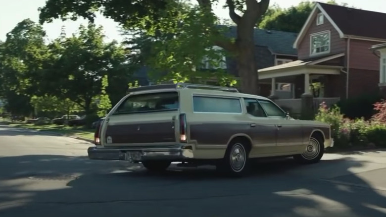 Car pulls away from driveway