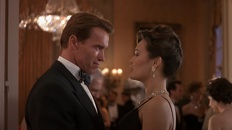 Arnold Schwarzenegger and Tia Carrere in True Lies