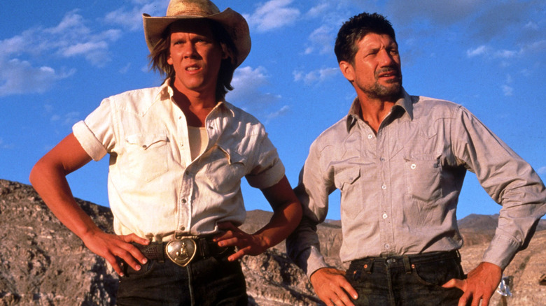 Kevin Bacon and Fred Ward in Tremors