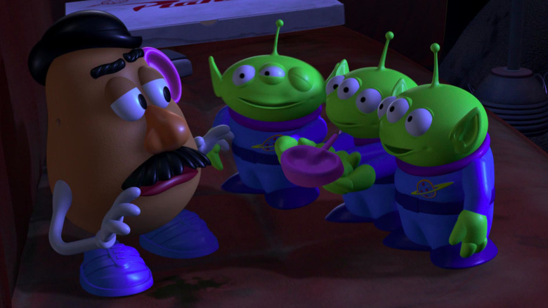The aliens give Mr. Potato Head his ear back