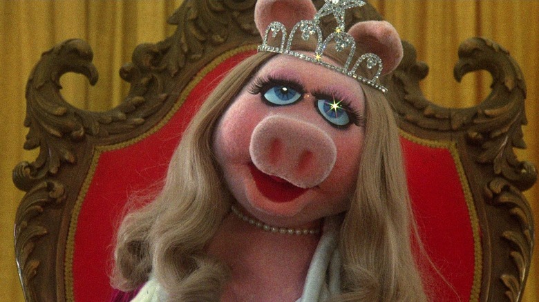 Miss Piggy wearing a crown in The Muppet Movie