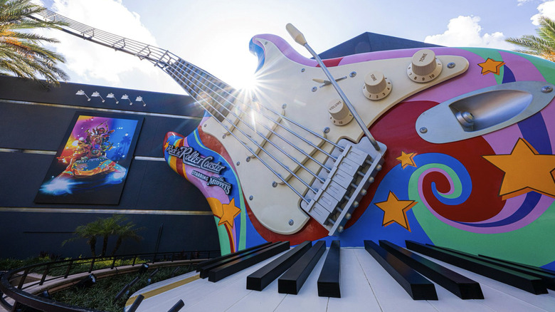 The outside of Rock 'n' Roller Coaster Starring The Muppets