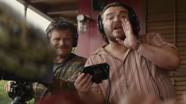 கென்னியாக ஸ்டீவ் ஜான் மற்றும் அனகோண்டாவில் படகில் பாம்பை இயக்கும் டக்காக ஜாக் பிளாக் (2025)