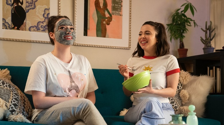 Kat Dennings and Esther Povitsky in Dollface