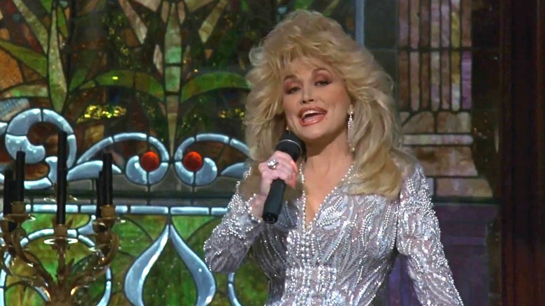 Dolly Parton singing Happy Birthday in The Beverly Hillbillies