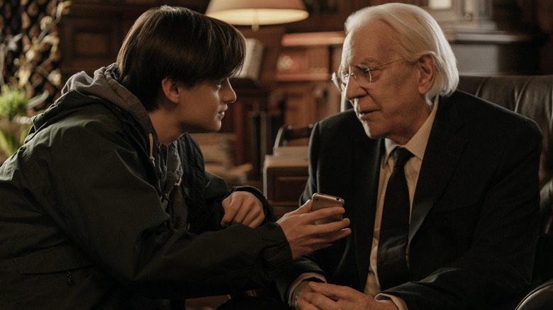 Jaeden Martell and Donald Sutherland in Mr. Harrigan's Phone