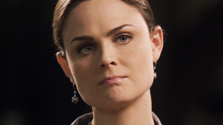 Emily Deshansane Moderation looks at Brennan in the bones