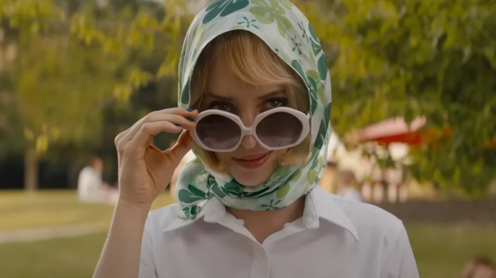 Ethan Hawke To Direct Daughter Maya Hawke In Flannery O'Connor Biopic ...