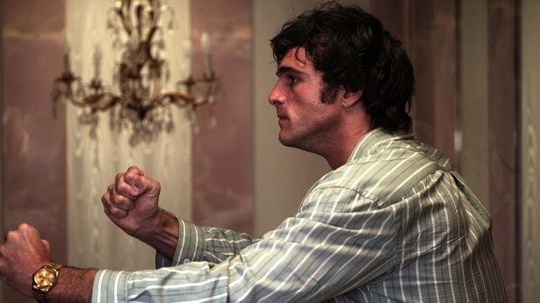 Nate putting his fists up to fight on Euphoria Season 3