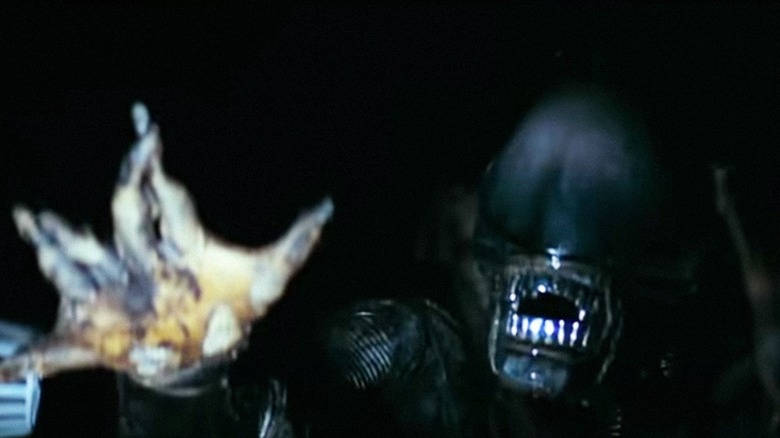 Alien - The Xenomorph kills Dallas