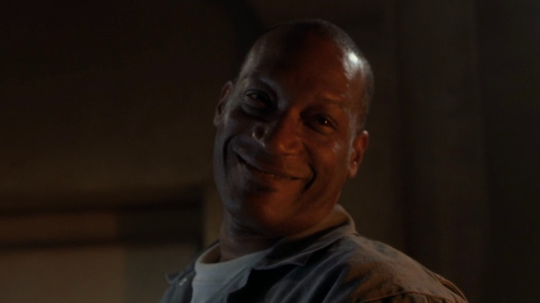 Bludworth smiling in Final Destination 2