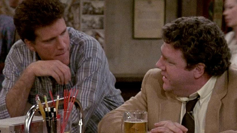 Cheers' Sam and Norm talking