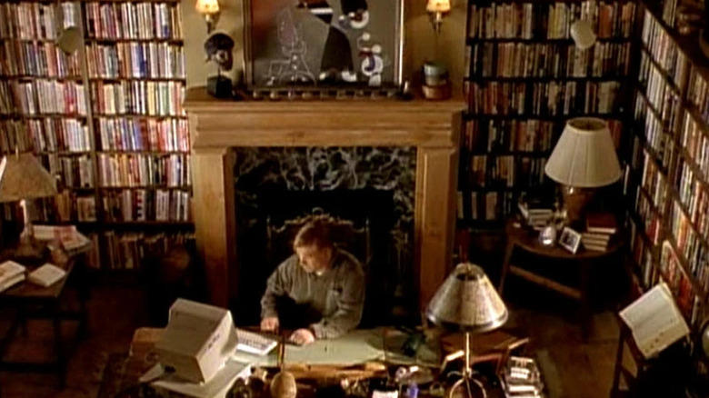 Stephen Baldwin as Marty, writing in Mr. Murder