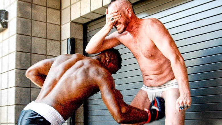 The cup test of "Jackass Forever" 