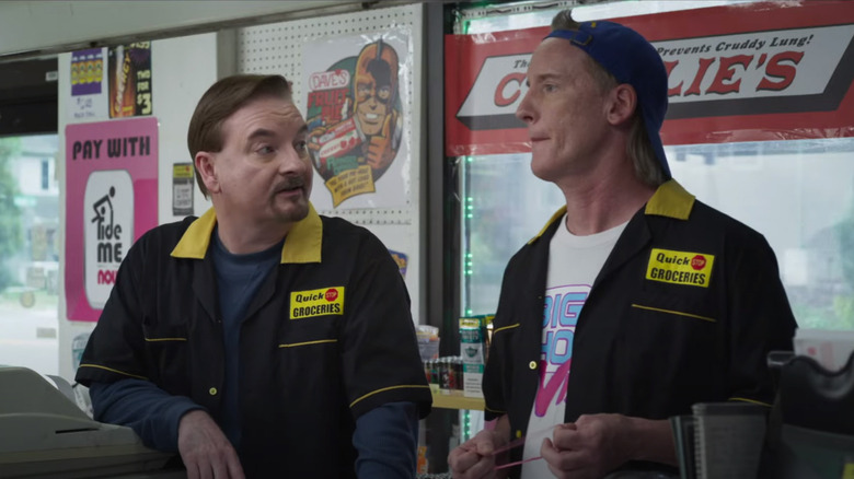Brian O'Halloran and Jeff Anderson as Dante and Randal at the counter in Clerks III