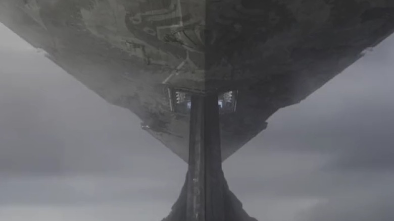 Thrawn's Star Destroyer prepares to depart