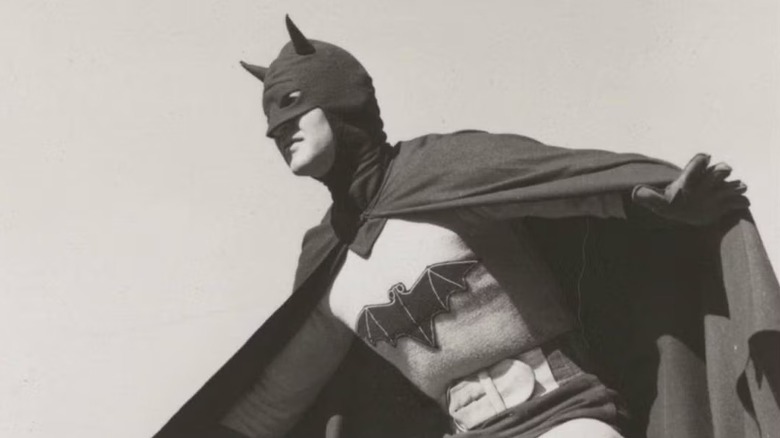 Batman (Lewis Wilson) stands poised to strike in Batman (1943)