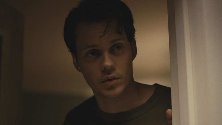 Bill Skarsgård door