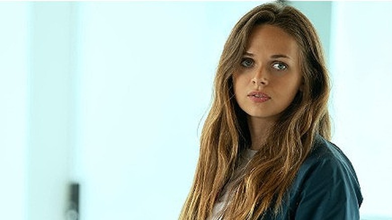 Ellen window blue shirt