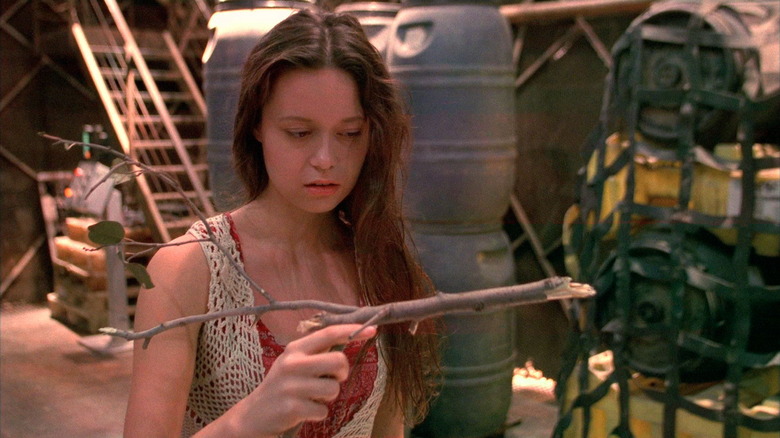 Summer Glau stick gun