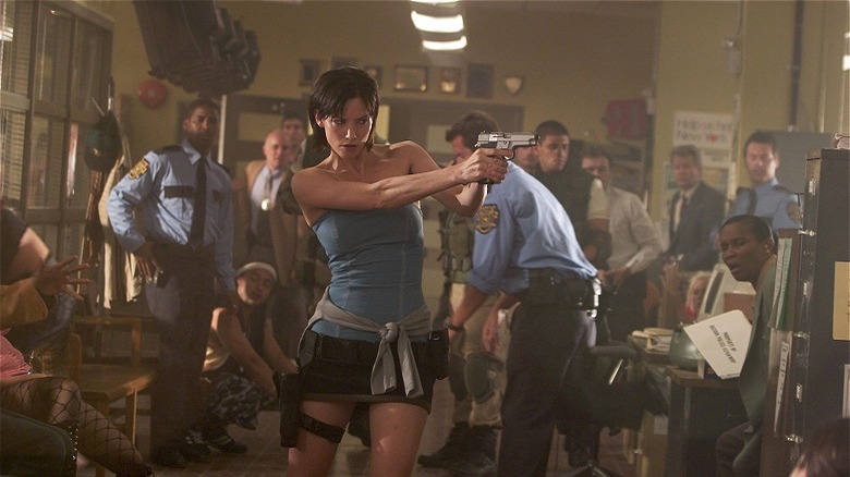 Resident Evil: Apocalypse Jill takes aim