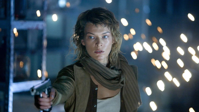 Resident Evil: Extinction Alice draws her gun