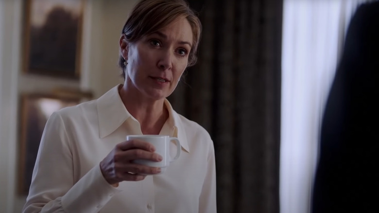 Homeland's President Keane with a drink