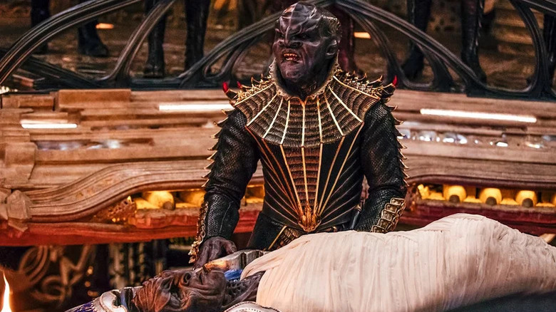 Chris Obi as T'Kuvma in a Klingon burial ritual on Star Trek: Discovery