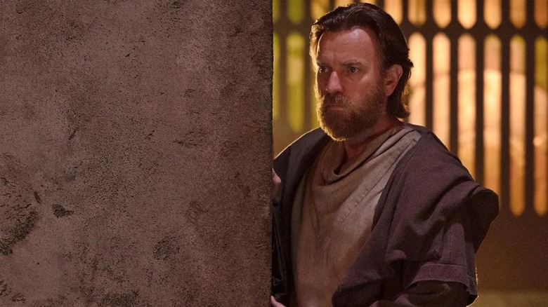 Obi-Wan Kenobi sneaks around Tatooine