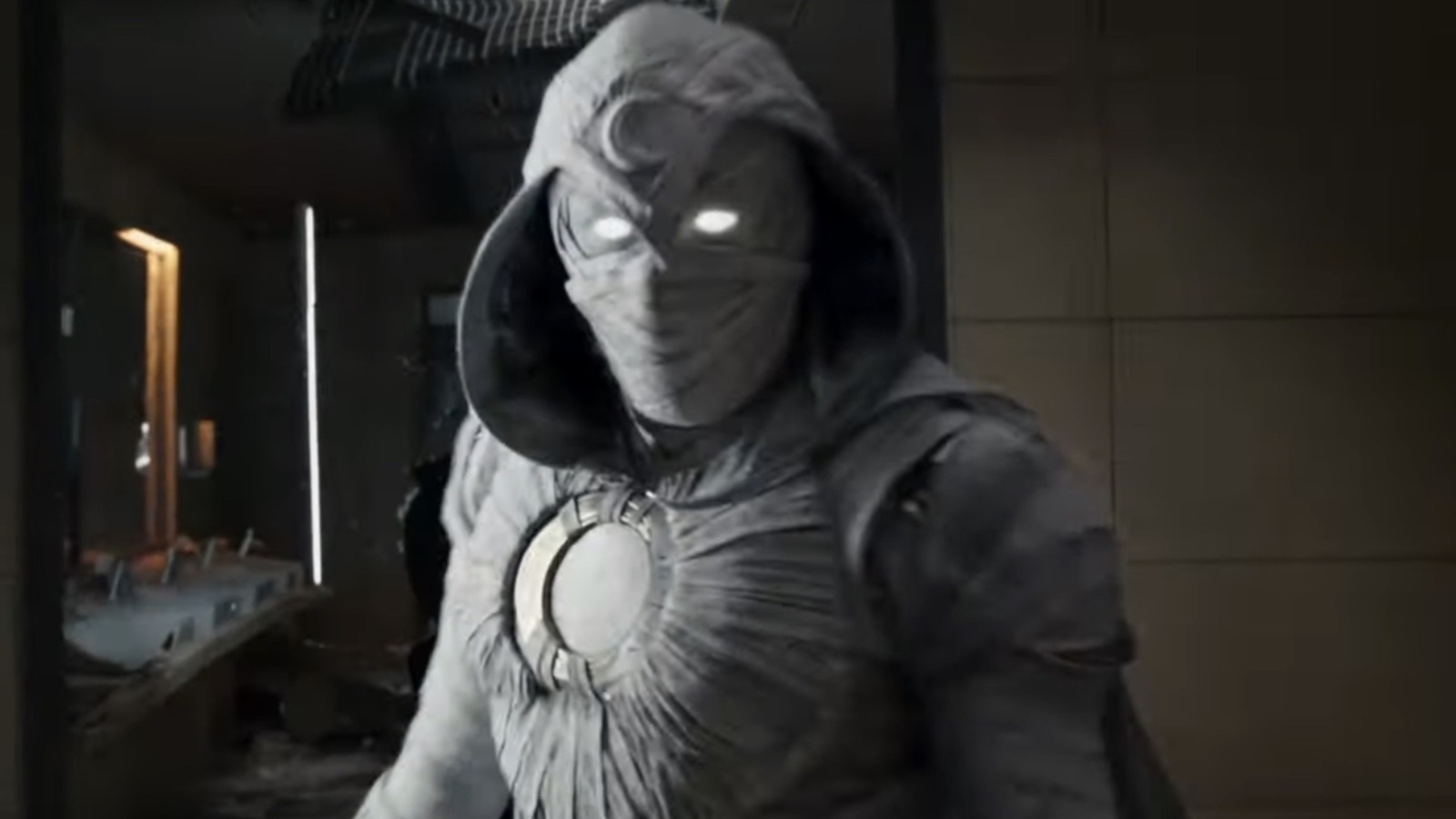 Moon Knight Fan Poster Recreates Episode 3's Stunning Khonshu Scene