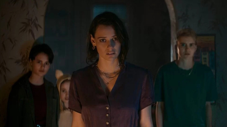 Evil Dead Rise beth and kids