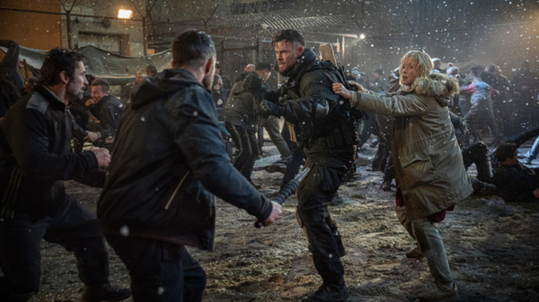 Chris Hemsworth in Extraction 2