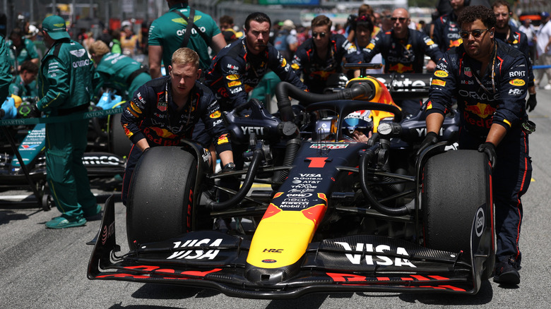 Red Bull and Aston Martin cars on the F1 grid