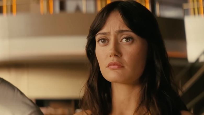 Ella Purnell as Lucy MacLean looking worried in Fallout Season 2