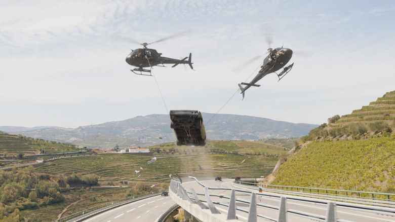 Fast X helicopters charger