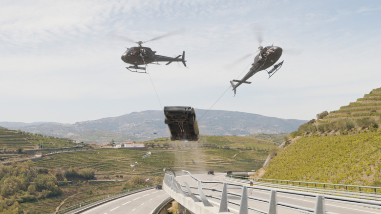Fast X helicopters charger