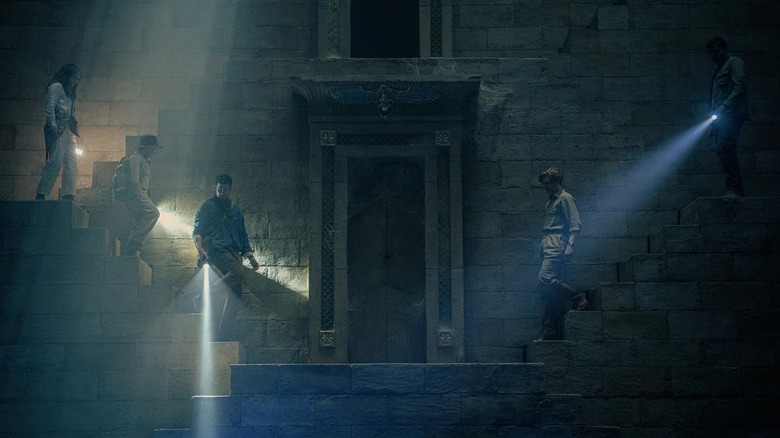 Five people raiding a tomb in Fountain of Youth.