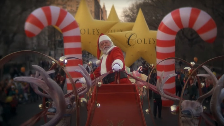 Richard Attenborough in a parade in Miracle on 34th Street