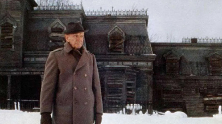 Ghost Story astaire outside house